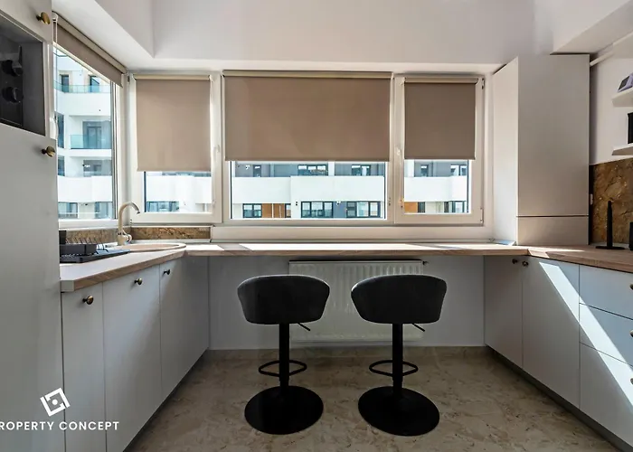 922 * بوخارست