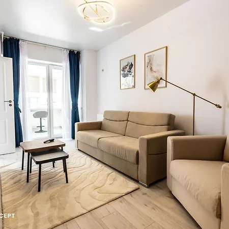 Apartment 922 *