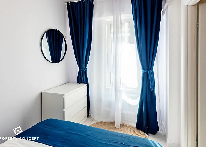 Apartment 922